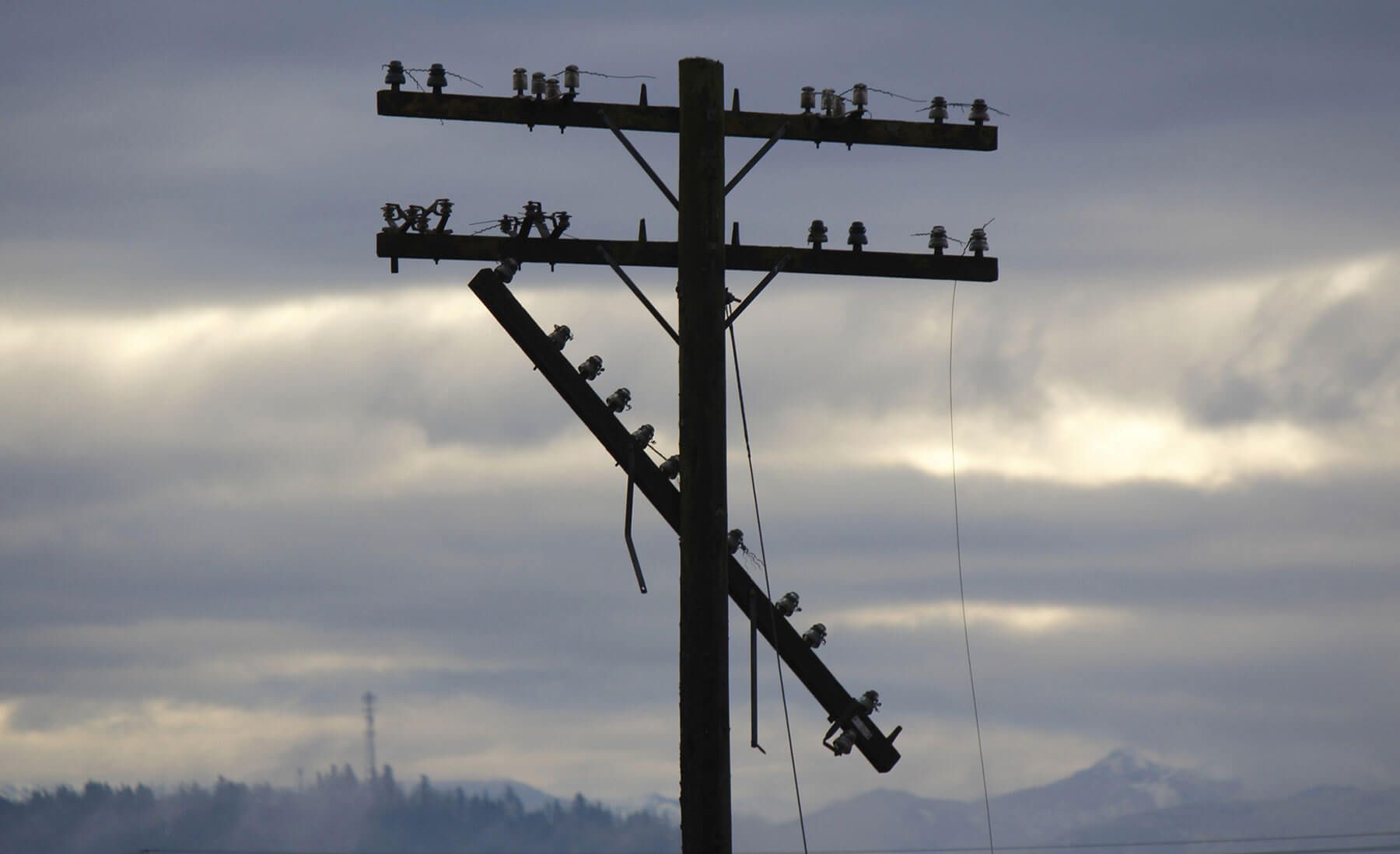 Why Is the Electrical Grid Becoming Less Reliable?
